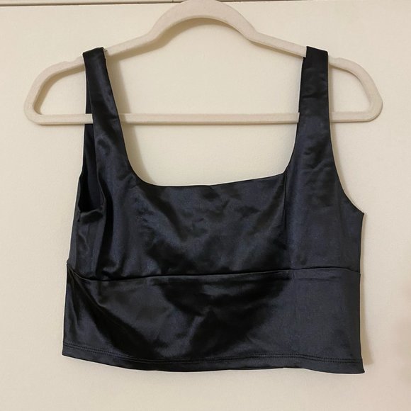 Black Forever 21 Satin Crop Top - NWT - Picture 5 of 5